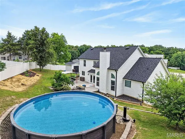 2008 Archway DR, Wentzville, MO 63385