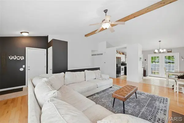 6 Queensboro DR, O'fallon, MO 63376