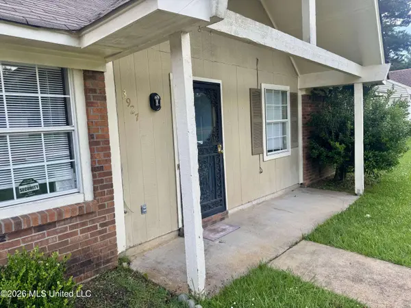 3927 Lost Lake Circle, Jackson, MS 39212