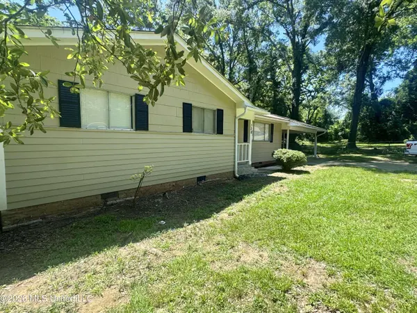 128 Colebrook Avenue, Jackson, MS 39209