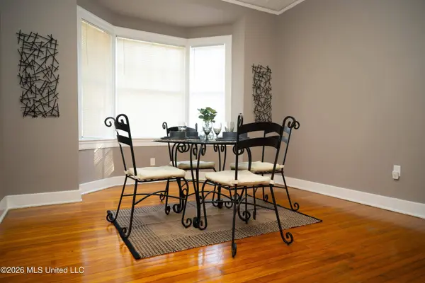4091 Pine Hill Drive, Jackson, MS 39206