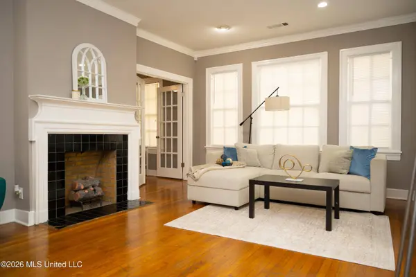 4091 Pine Hill Drive, Jackson, MS 39206
