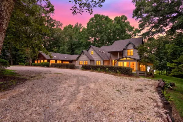 315 Buccaneer Dr.