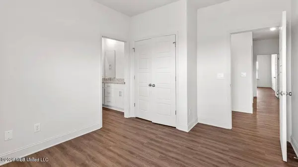 202 Saratoga Springs Avenue, Clinton, MS 39056
