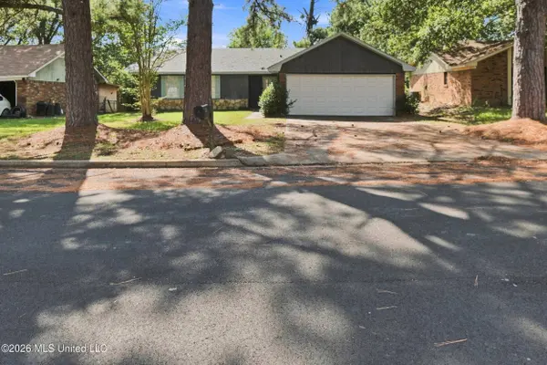 173 Thousand Oaks Circle