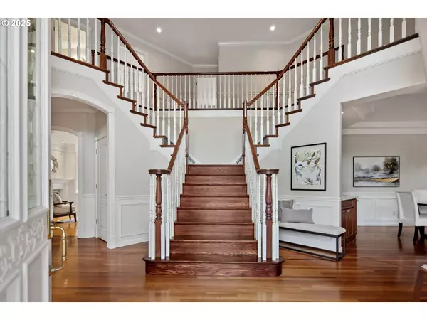 2835 NW LACAMAS DR, Camas, WA 98607