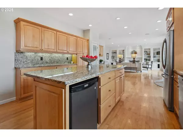 2835 NW LACAMAS DR, Camas, WA 98607