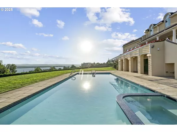 8703 SE PORTER CIR, Vancouver, WA 98664