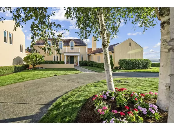 8703 SE PORTER CIR, Vancouver, WA 98664