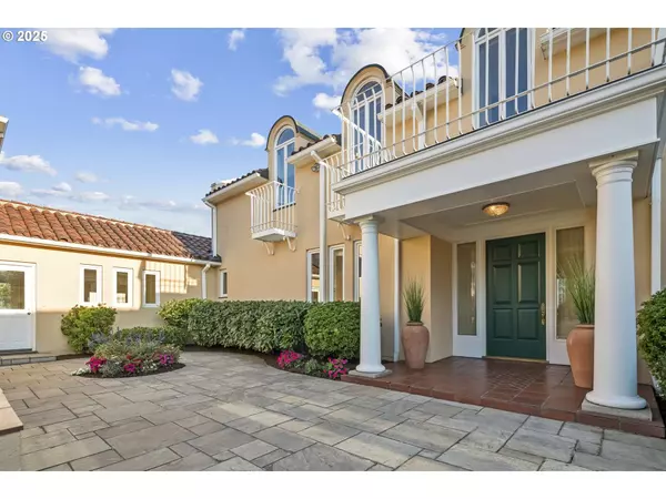 8703 SE PORTER CIR, Vancouver, WA 98664