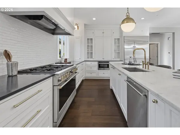 2545 NW 12TH CIR, Camas, WA 98607