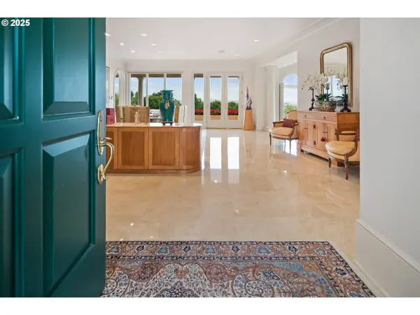 8703 SE PORTER CIR, Vancouver, WA 98664
