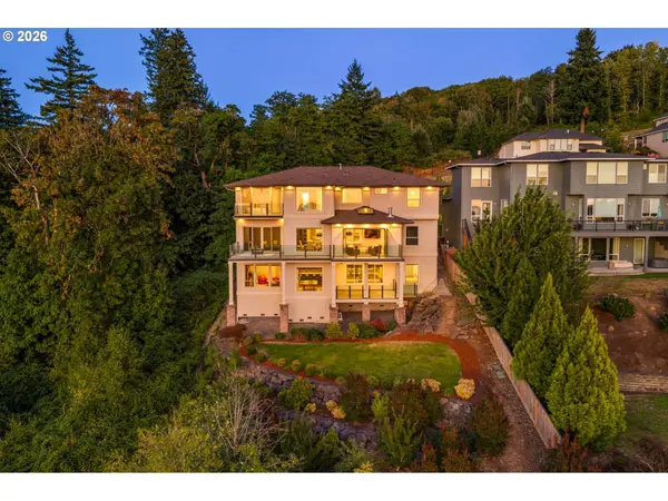 2219 NW KLICKITAT ST, Camas, WA 98607