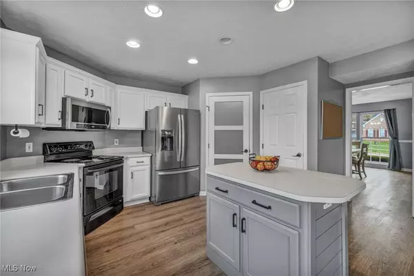 5929 Churchill WAY, Medina, OH 44256