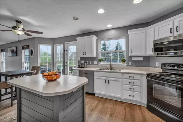 5929 Churchill WAY, Medina, OH 44256