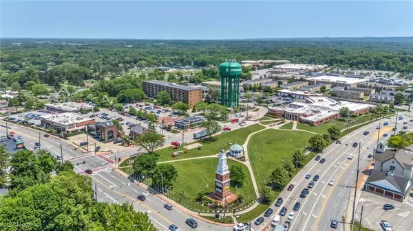 19221 Briarwood LN #6-1, Strongsville, OH 44149