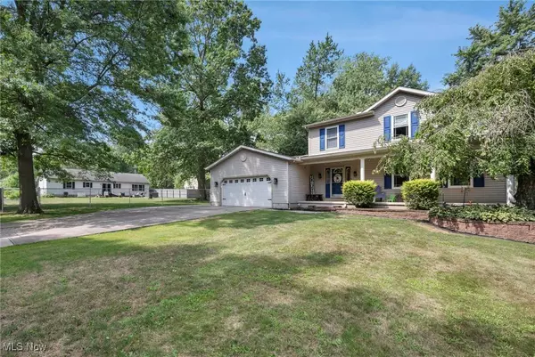 1376 Evelyn LN, Akron, OH 44306