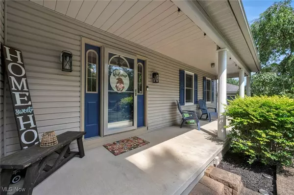 1376 Evelyn LN, Akron, OH 44306