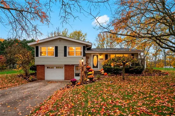6739 Mcvay DR, Westfield Center, OH 44251