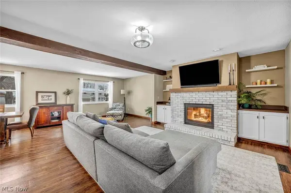 18313 Potomac DR, Strongsville, OH 44136