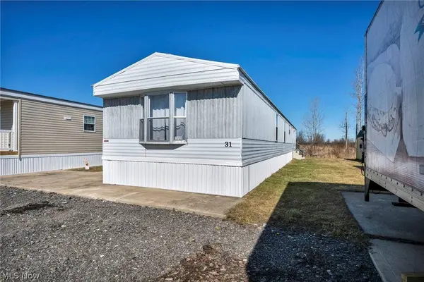 120 Sunset DR #31, Lodi, OH 44254