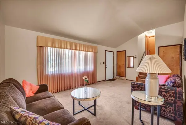 14121 Donald DR, Brook Park, OH 44142