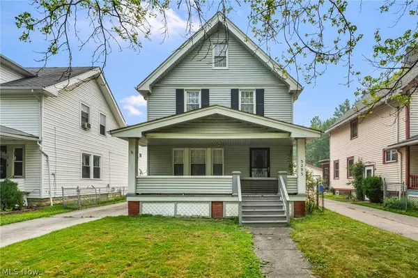 3293 W 99th ST, Cleveland, OH 44102