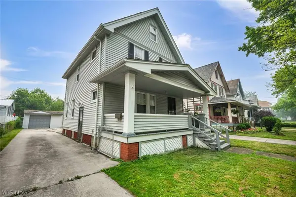 3293 W 99th ST, Cleveland, OH 44102