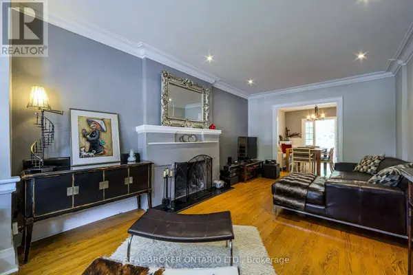 413 ROSELAWN AVENUE, Toronto (lawrence Park South), ON M5N1J9