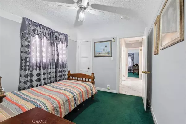 9637 San Carlos AVE, South Gate, CA 90280