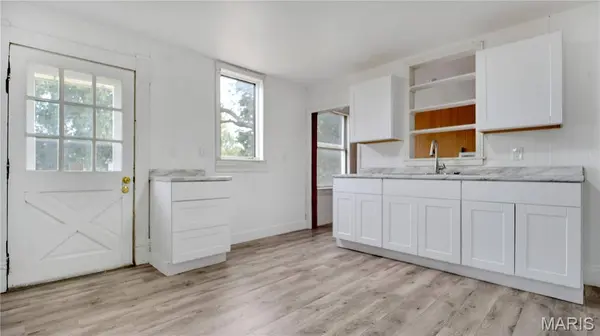 608 Cross ST, Montgomery City, MO 63369