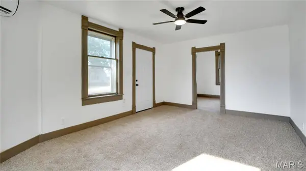 608 Cross ST, Montgomery City, MO 63369