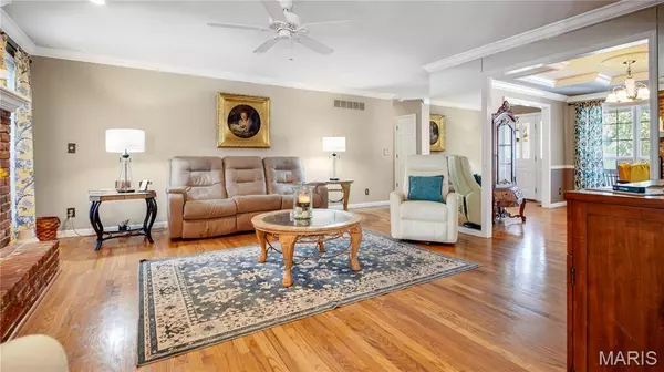 1512 Ponderosa CT, Wentzville, MO 63385