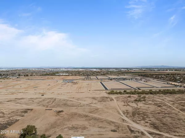 42 N 191st Lane #3, Litchfield Park, AZ 85340