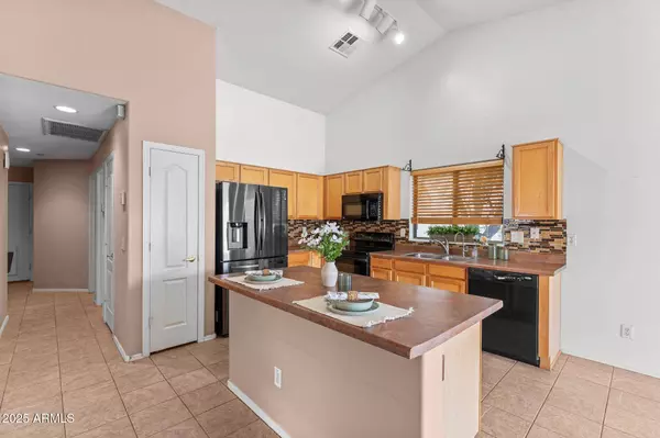 11405 W WINDSOR Avenue, Avondale, AZ 85392