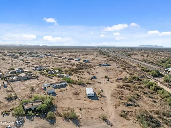 2 E GRIFFIN Street #-, Wittmann, AZ 85361