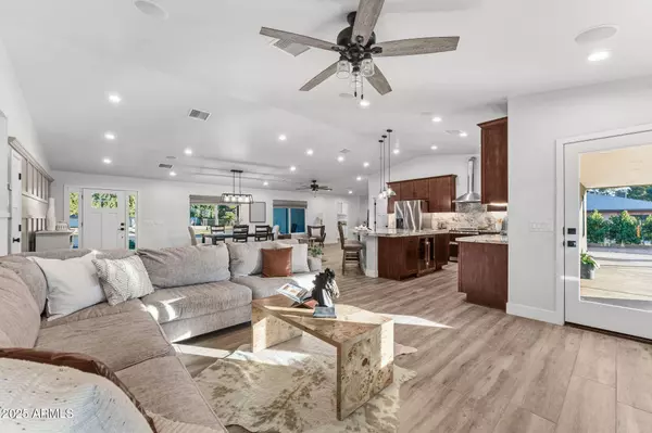 7336 N 181ST Avenue, Waddell, AZ 85355