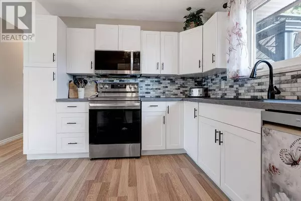 3122 Leo Avenue, Val Caron, ON P3N1B7