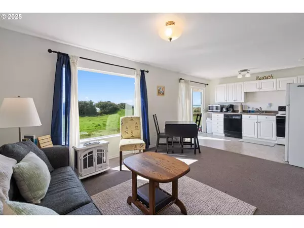 269 S PACIFIC ST, Rockaway Beach, OR 97136