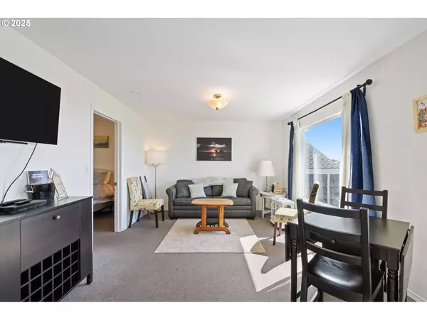 269 S PACIFIC ST, Rockaway Beach, OR 97136