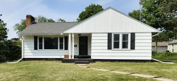 905 2nd Street, Baraboo, WI 53913-2361