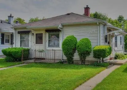 718 S 56th Street, West Allis, WI 53214-3323