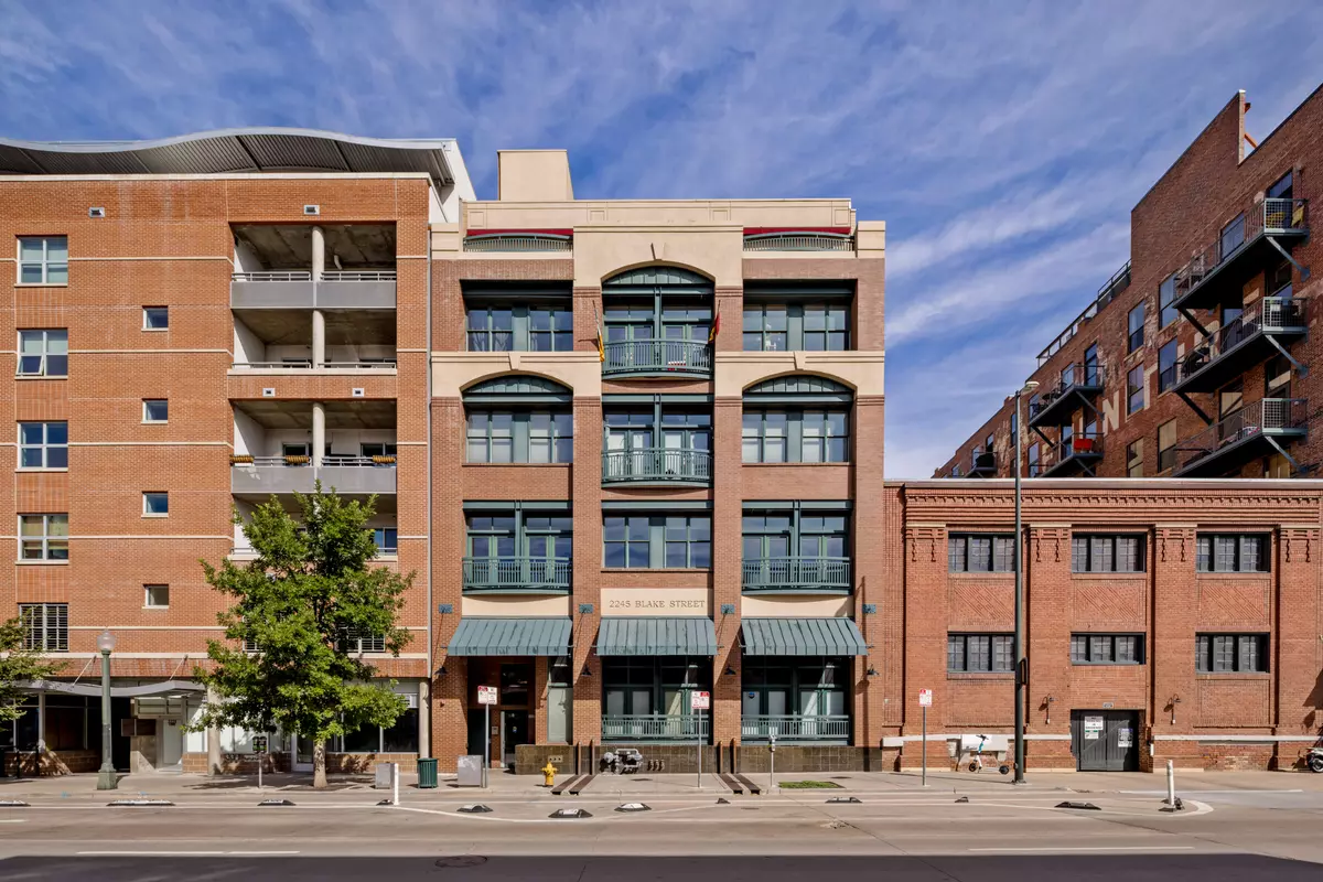 M & N,,2245 N Blake St # L