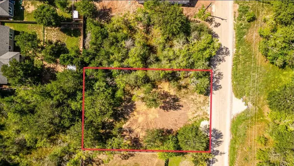 281 Nene LN, Bastrop, TX 78602