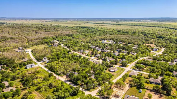 281 Nene LN, Bastrop, TX 78602