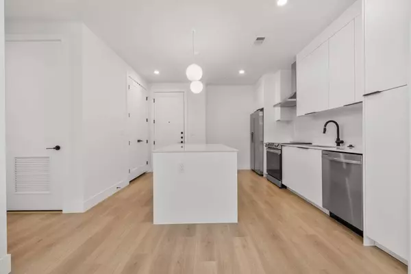 1701 Simond Ave #208, Austin, TX 78723