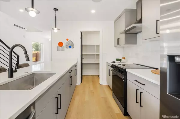 3295 Lawrence ST, Denver, CO 80205