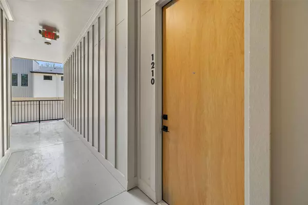 1811 Webberville RD #1305, Austin, TX 78721