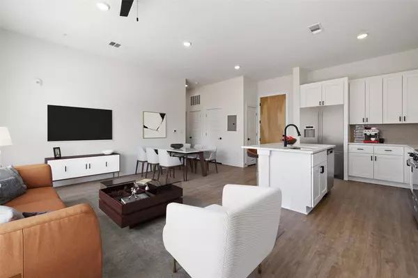 1811 Webberville RD #1305, Austin, TX 78721