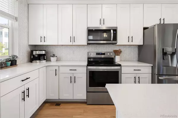 6225 Sweetbriar CT, Castle Pines, CO 80108